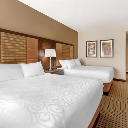 Best Western Plus Hinton Inn & Suites Exterior photo