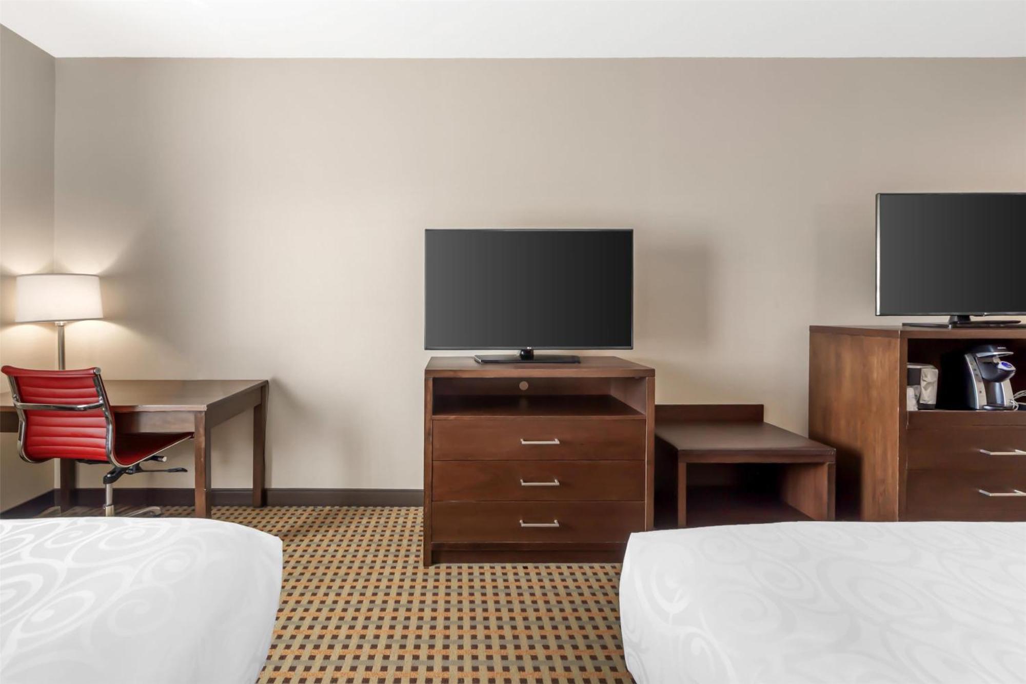 Western & Hotel