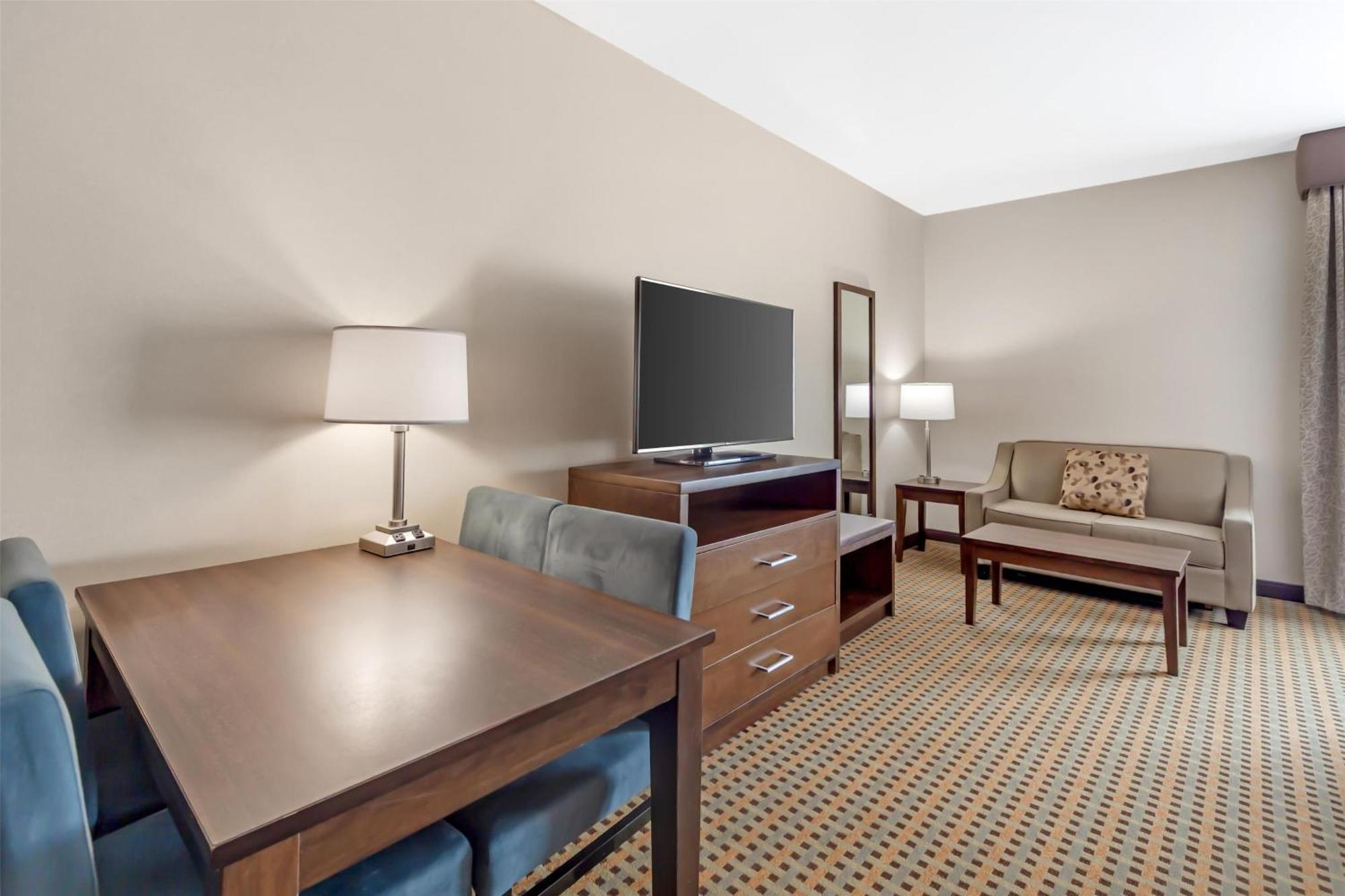 Hotel Western & 3*